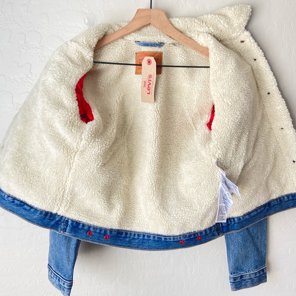 RARE Levi’s floral embroidered sherpa trucker jacket NWT - Picture 7 of 15